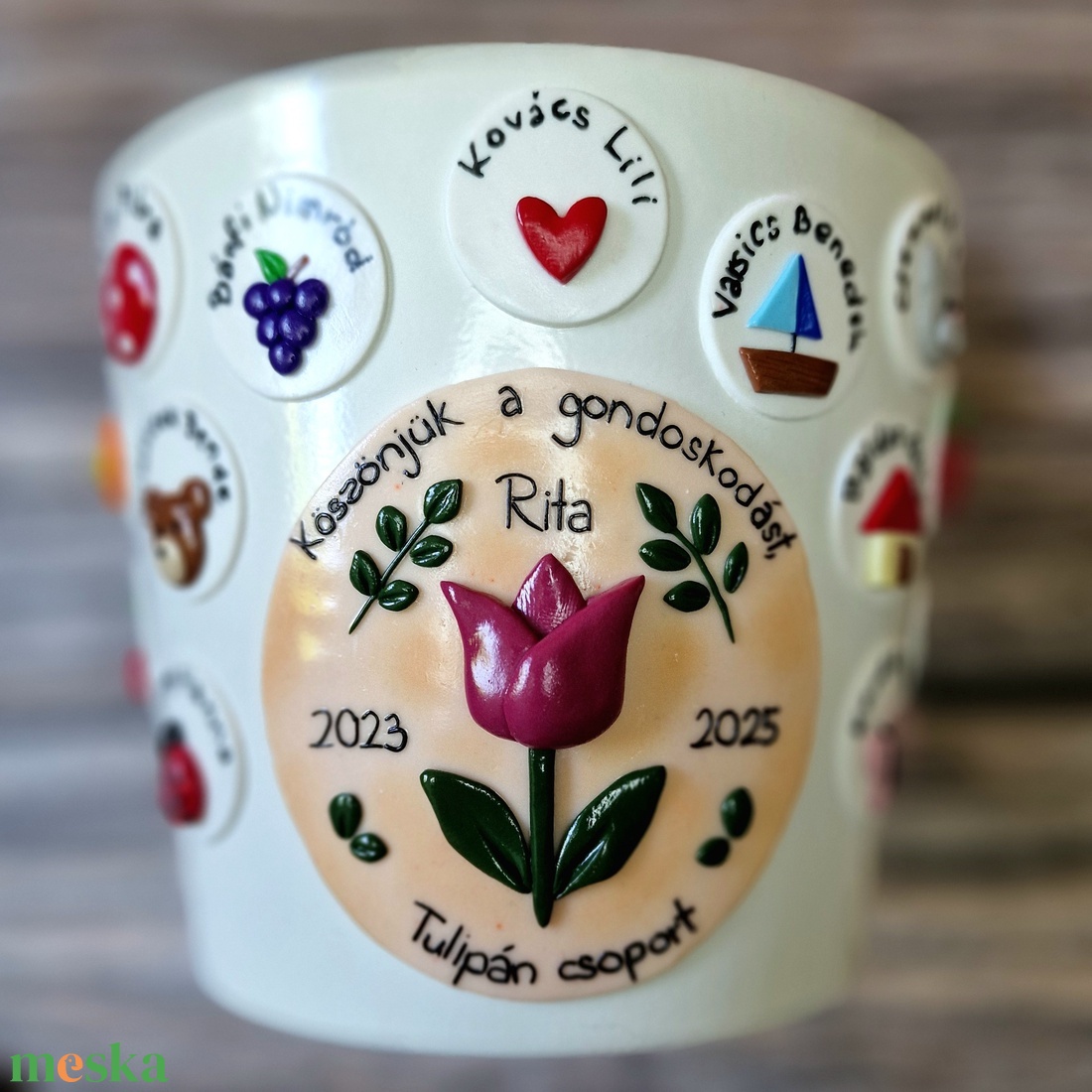 Ballagási kaspó egyedi gyurmadíszítéssel - otthon & életmód - virágdekoráció - virágtartó - kaspó - Meska.hu