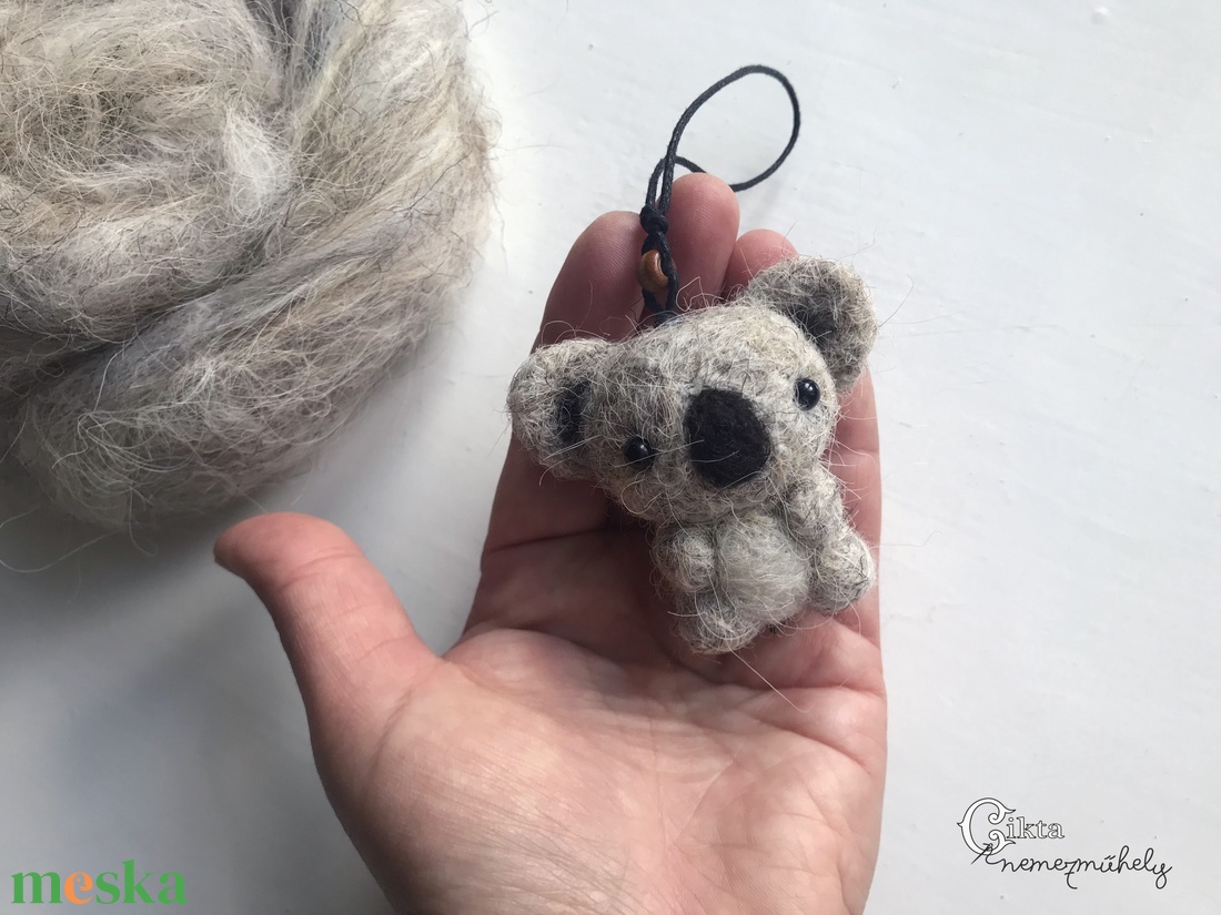 Tűnemezelt aranyos koala - játék & sport - plüssállat & játékfigura - maci - Meska.hu
