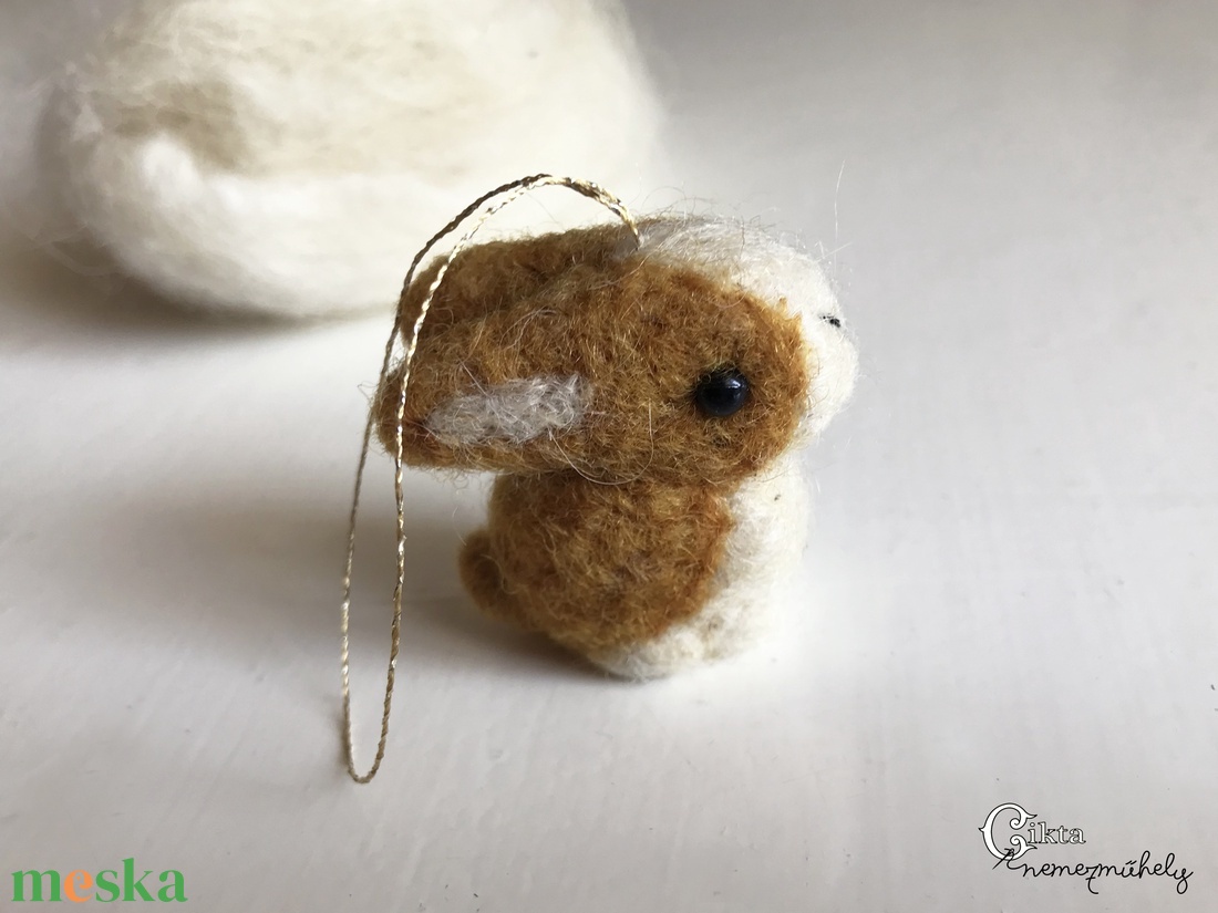 Tűnemezelt aranyos nyuszi karácsonyfa dísz - karácsony - karácsonyi lakásdekoráció - karácsonyfadíszek - Meska.hu