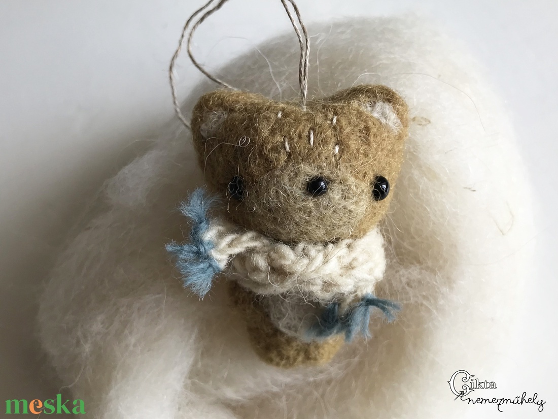 Tűnemezelt maci karácsonyfadísz - karácsony - karácsonyi lakásdekoráció - karácsonyfadíszek - Meska.hu