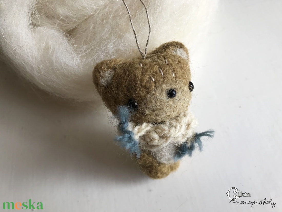 Tűnemezelt maci karácsonyfadísz - karácsony - karácsonyi lakásdekoráció - karácsonyfadíszek - Meska.hu