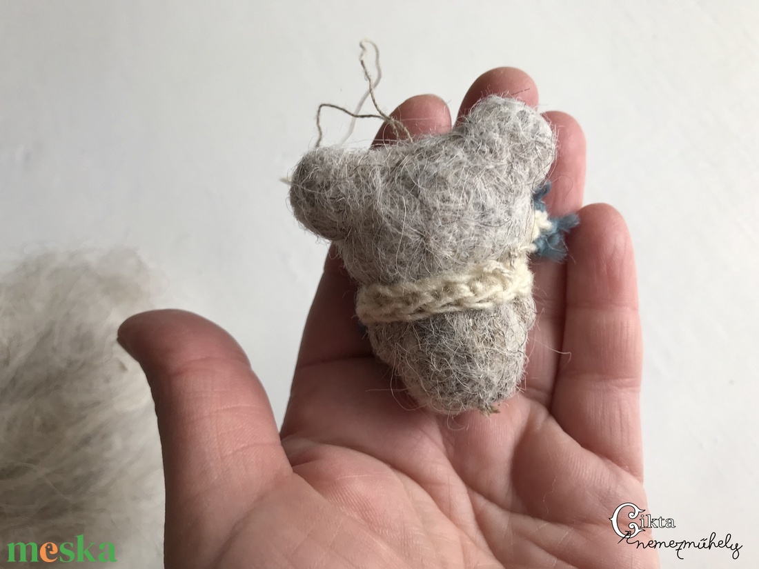 Tűnemezelt koala karácsonyfadísz - karácsony - karácsonyi lakásdekoráció - karácsonyfadíszek - Meska.hu