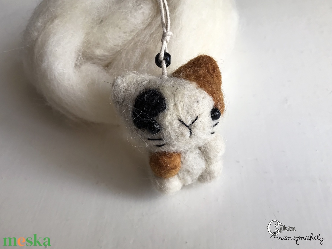 Tűnemezelt aranyos trikolor cica - játék & sport - plüssállat & játékfigura - cica - Meska.hu