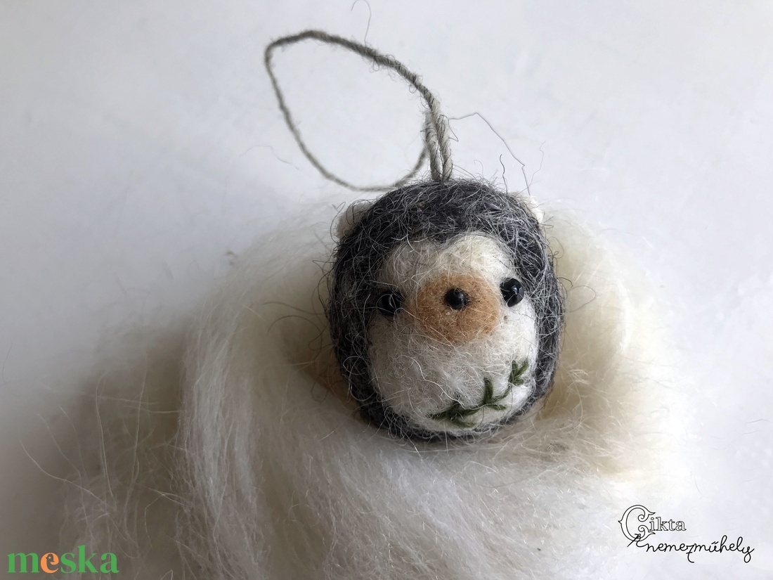 Tűnemezelt aranyos süni karácsonyfadísz - játék & sport - plüssállat & játékfigura - süni - Meska.hu