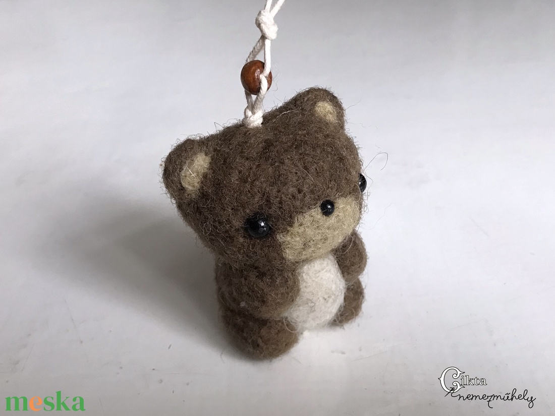 Tűnemezelt aranyos barna maci - játék & sport - plüssállat & játékfigura - maci - Meska.hu