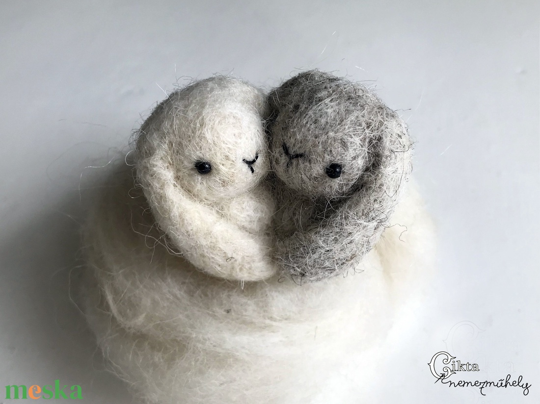 Tűnemezelt aranyos nyuszipár - játék & sport - plüssállat & játékfigura - nyuszi - Meska.hu
