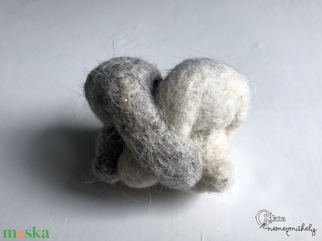 Tűnemezelt aranyos nyuszipár - játék & sport - plüssállat & játékfigura - nyuszi - Meska.hu