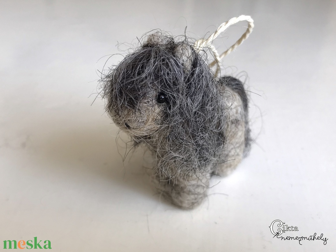 Tűnemezelt szürke póni/lovacska - játék & sport - plüssállat & játékfigura - ló - Meska.hu