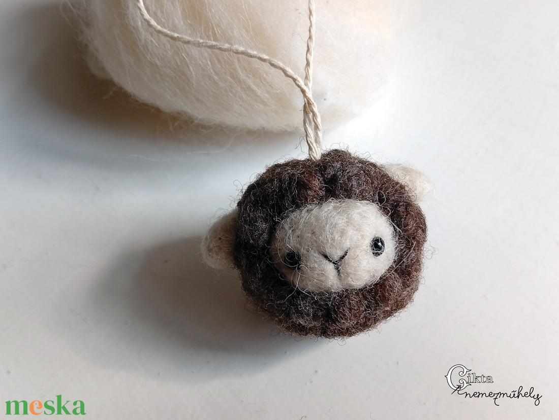 Tűnemezelt aranyos bárány - játék & sport - plüssállat & játékfigura - plüss bárány - Meska.hu