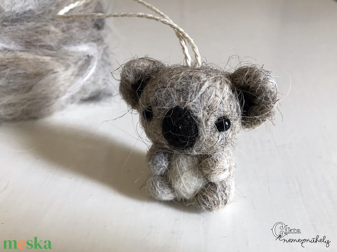 Tűnemezelt aranyos koala - játék & sport - plüssállat & játékfigura - más figura - Meska.hu