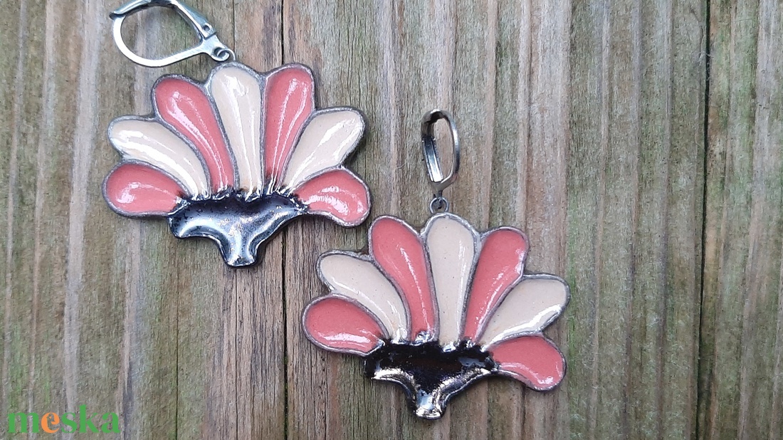 Virág fülbevalók - ékszer - fülbevaló - lógó fülbevaló - Meska.hu