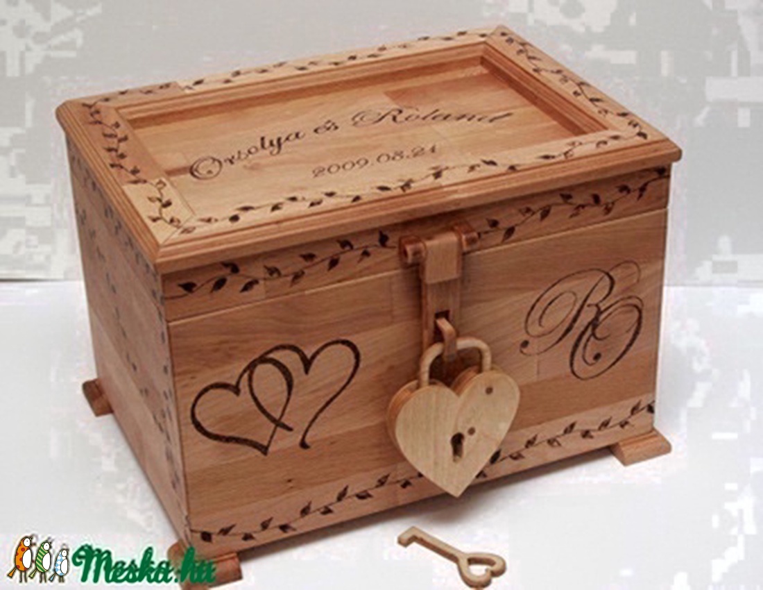 Ftrix részére lefoglalva!!!! - Esküvői láda fából szív lakattal -  - Meska.hu