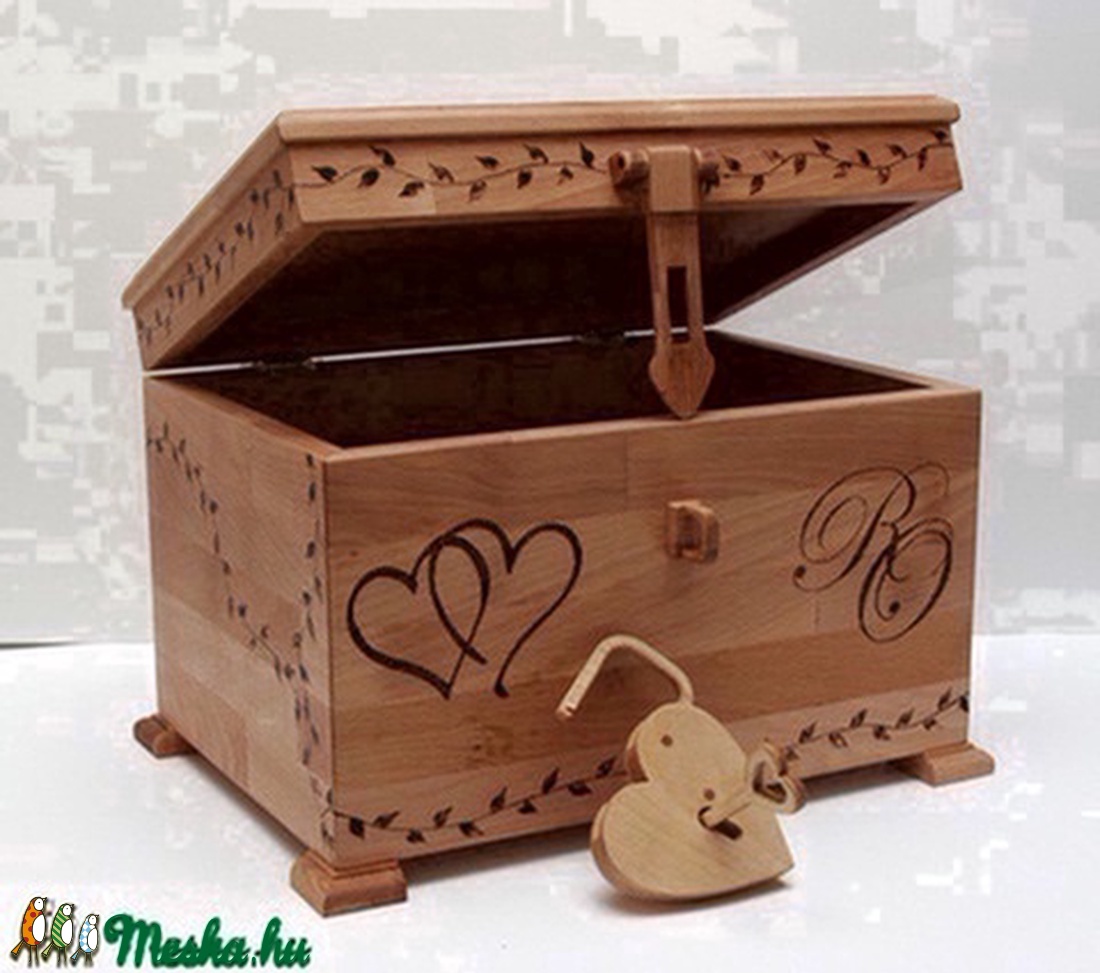 Ftrix részére lefoglalva!!!! - Esküvői láda fából szív lakattal -  - Meska.hu