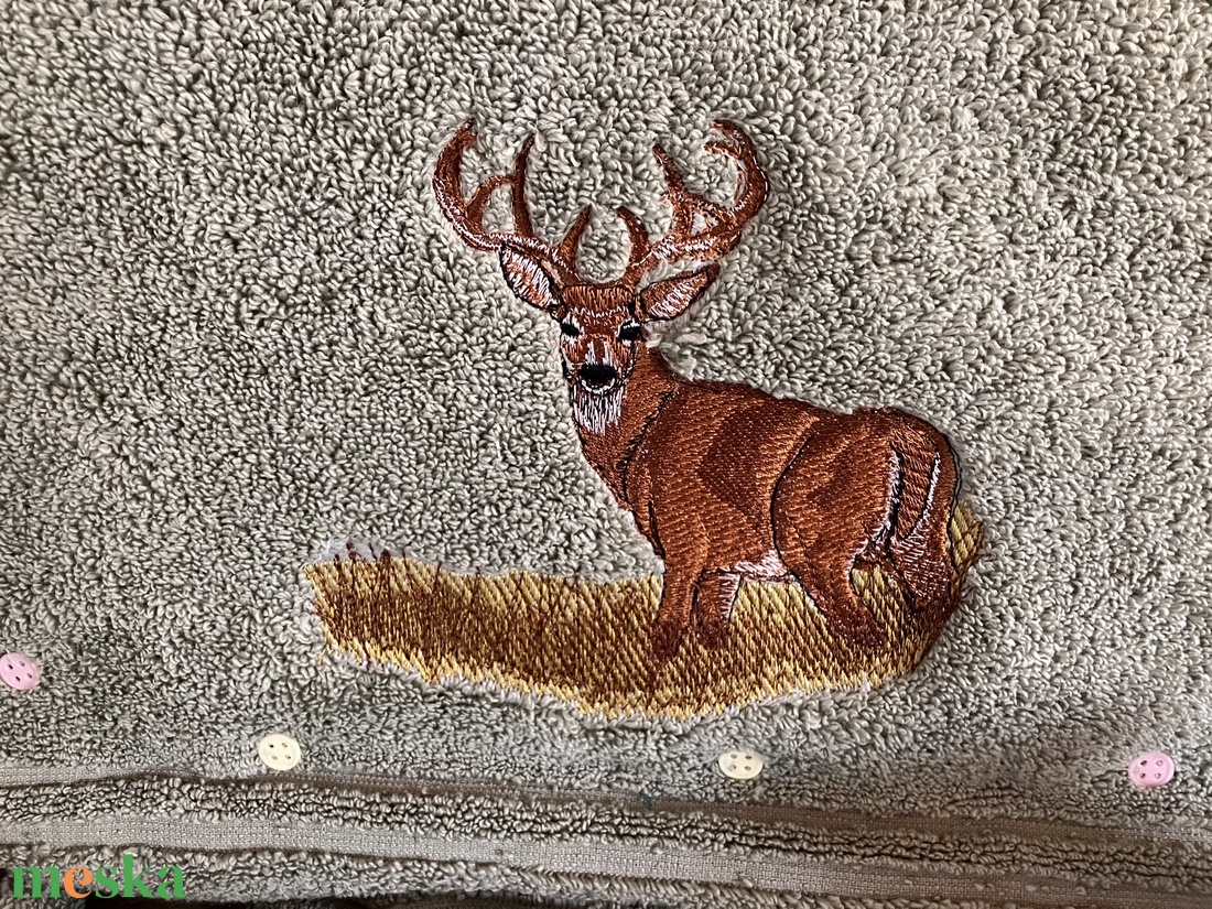 Vadászos hímzett törölköző - otthon & életmód - fürdőszoba - törölköző - Meska.hu