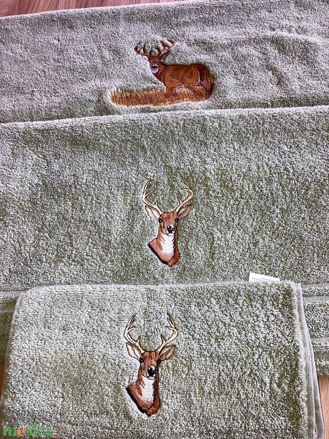 Vadászos hímzett törölköző - otthon & életmód - fürdőszoba - törölköző - Meska.hu