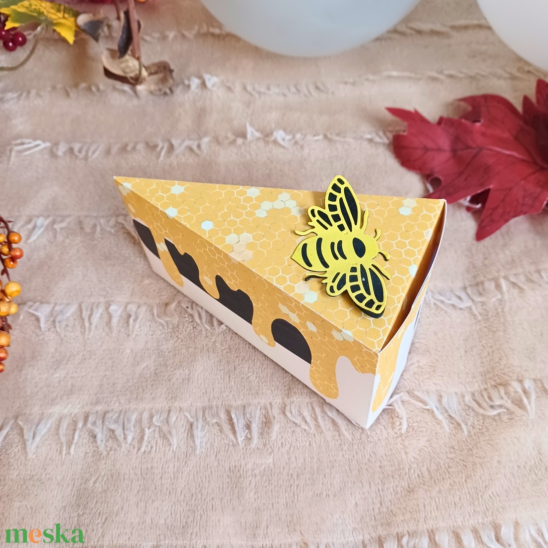 Mézédes papírtorta szelet, Ovistorta - otthon & életmód - papír, írószer - ajándékozás kellékei - papírtorta - Meska.hu