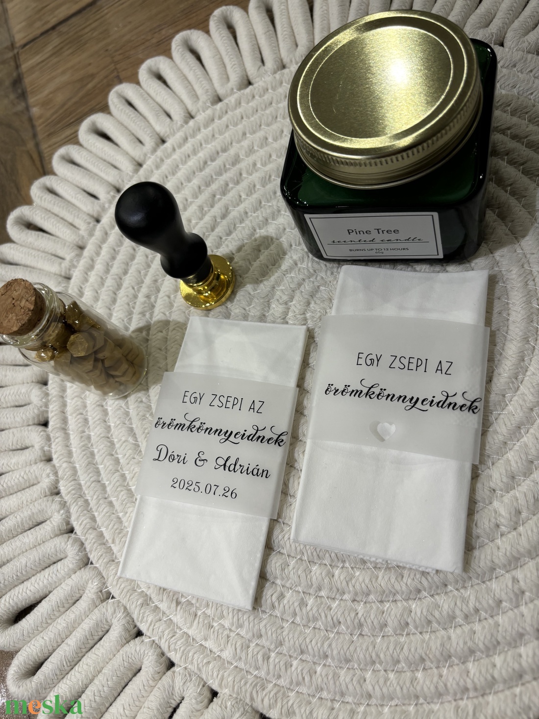 Egy zsepi az örömkönnyeidnek - esküvői ajándék - esküvő - meghívó & kártya - meghívó - Meska.hu Egy zsepi az örömkönnyeidnek - esküvői ajándék - esküvő - meghívó & kártya - meghívó - Meska.hu