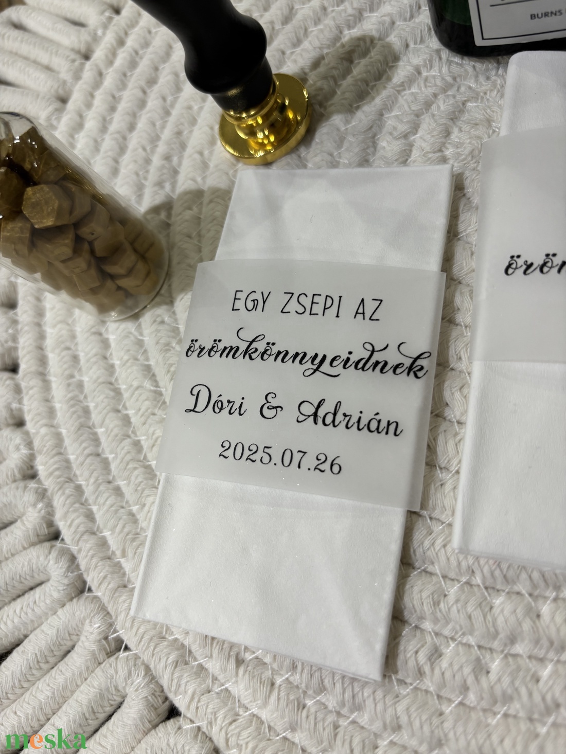 Egy zsepi az örömkönnyeidnek - esküvői ajándék - esküvő - meghívó & kártya - meghívó - Meska.hu Egy zsepi az örömkönnyeidnek - esküvői ajándék - esküvő - meghívó & kártya - meghívó - Meska.hu