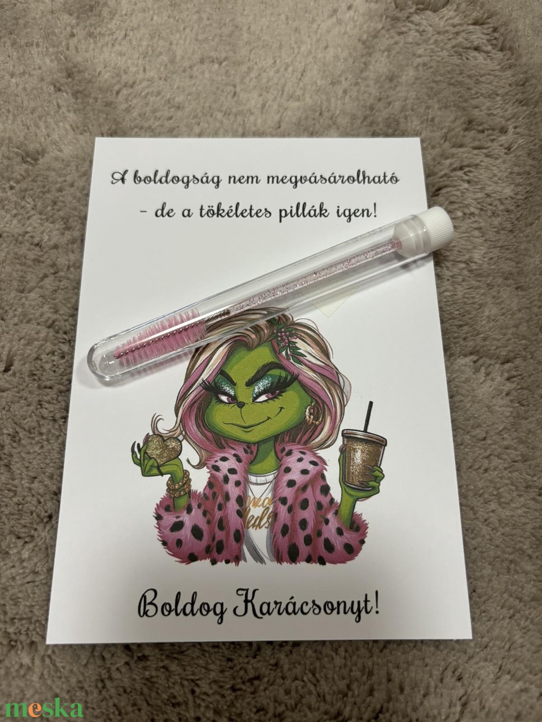 Vendégajándék - karácsonyi grincs - szempillakifésülő kefével - karácsony - karácsonyi ajándékozás - karácsonyi képeslap, üdvözlőlap, ajándékkísérő - Meska.hu Vendégajándék - karácsonyi grincs - szempillakifésülő kefével - karácsony - karácsonyi ajándékozás - karácsonyi képeslap, üdvözlőlap, ajándékkísérő - Meska.hu
