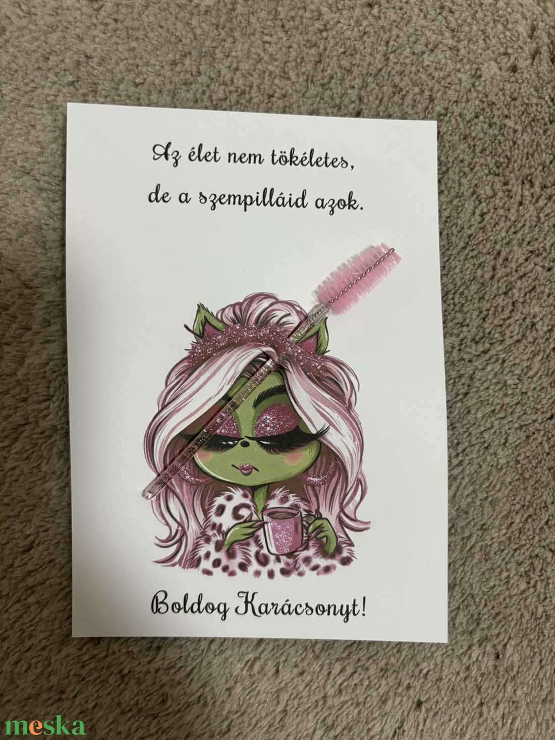 Vendégajándék - karácsonyi grincs - szempillakifésülő kefével - karácsony - karácsonyi ajándékozás - karácsonyi képeslap, üdvözlőlap, ajándékkísérő - Meska.hu Vendégajándék - karácsonyi grincs - szempillakifésülő kefével - karácsony - karácsonyi ajándékozás - karácsonyi képeslap, üdvözlőlap, ajándékkísérő - Meska.hu