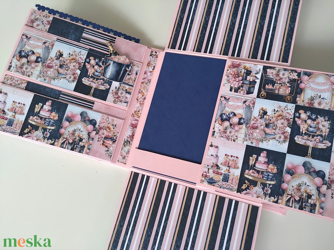 'Happy Birthday Queen' Emlékalbum / Fotóalbum / Scrapbook - otthon & életmód - papír, írószer - album & fotóalbum - Meska.hu