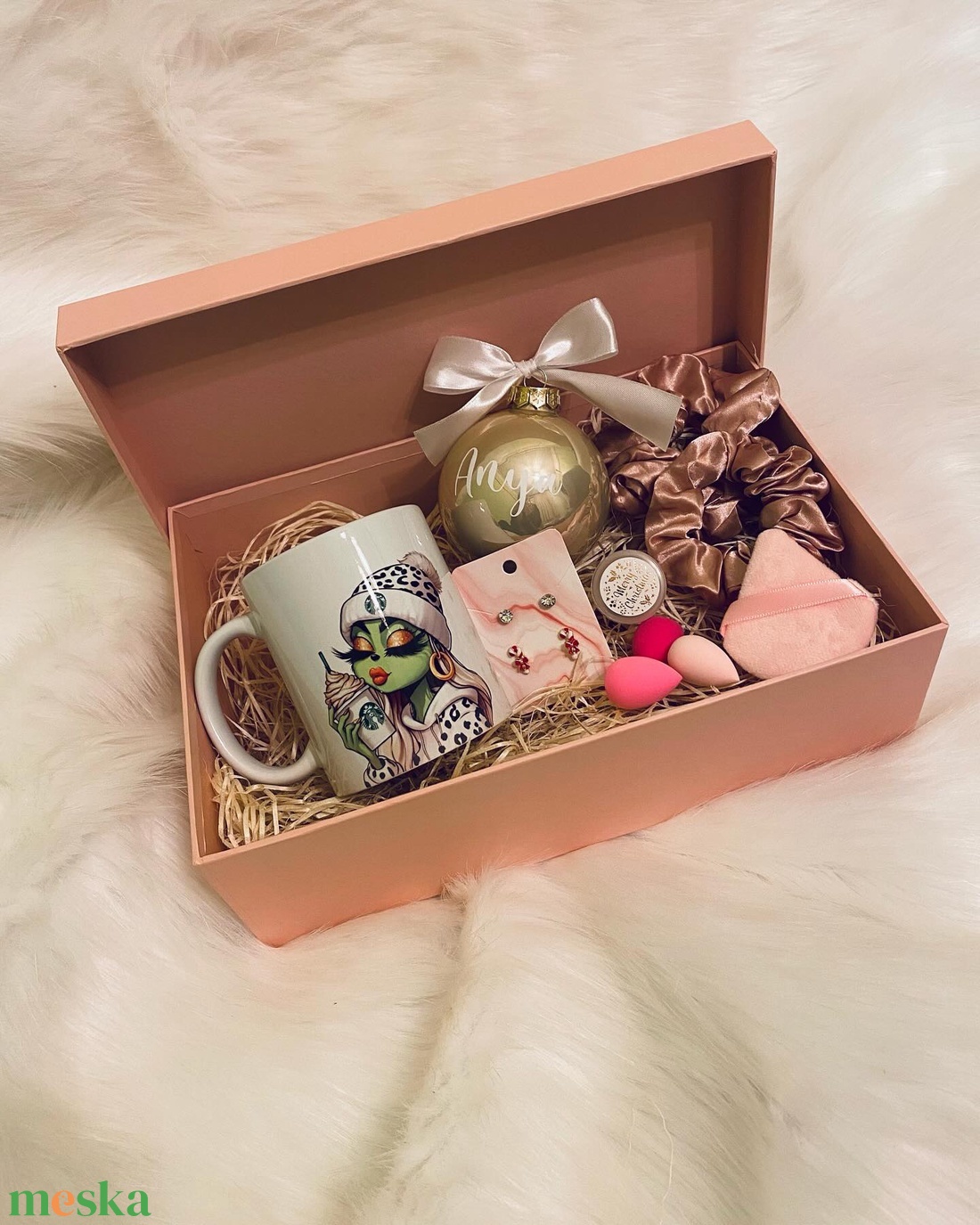 GRINCSELINA BOX - karácsony - karácsonyi ajándékozás - karácsonyi ajándékcsomagolás - Meska.hu GRINCSELINA BOX - karácsony - karácsonyi ajándékozás - karácsonyi ajándékcsomagolás - Meska.hu