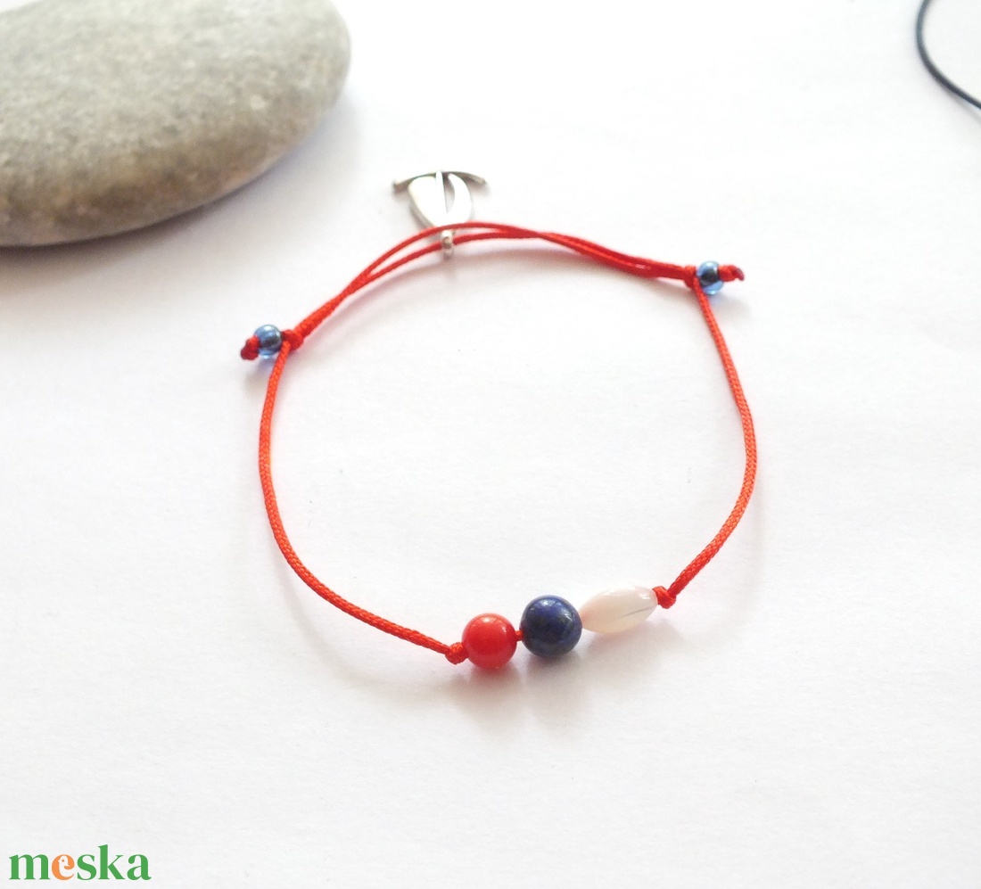 Matróz stílus... ásványos zsinóros - csúszócsomós karkötők - ékszer - karkötő - charm karkötő - Meska.hu