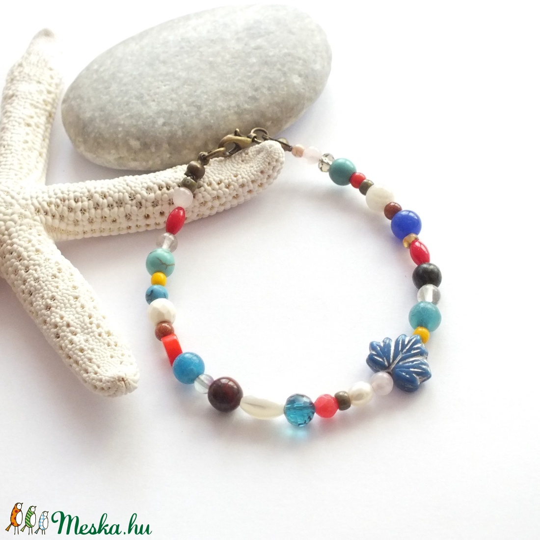 Kék levél karkötő ásványkövekkel - ékszer - karkötő - gyöngyös karkötő - Meska.hu