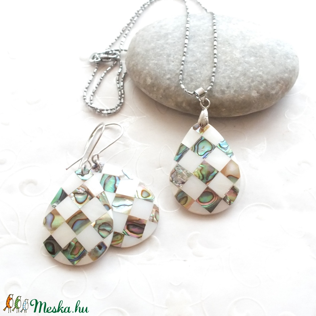 Intarziás gyöngyház - pávakagyló csepp nyaklánc és fülbevaló szett - ékszer - ékszerszett - Meska.hu