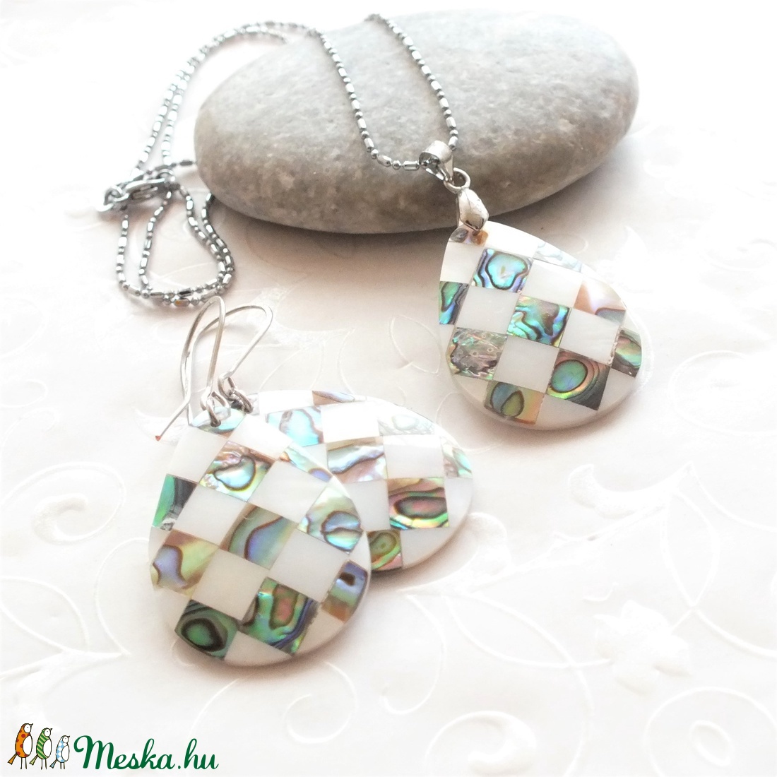 Intarziás gyöngyház - pávakagyló csepp nyaklánc és fülbevaló szett - ékszer - ékszerszett - Meska.hu