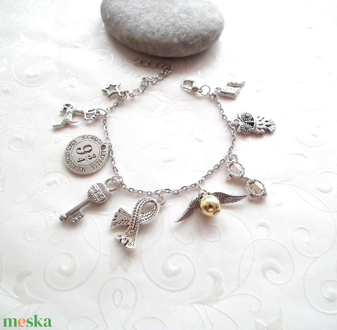 Harry Potter karkötő - ékszer - karkötő - charm karkötő - Meska.hu