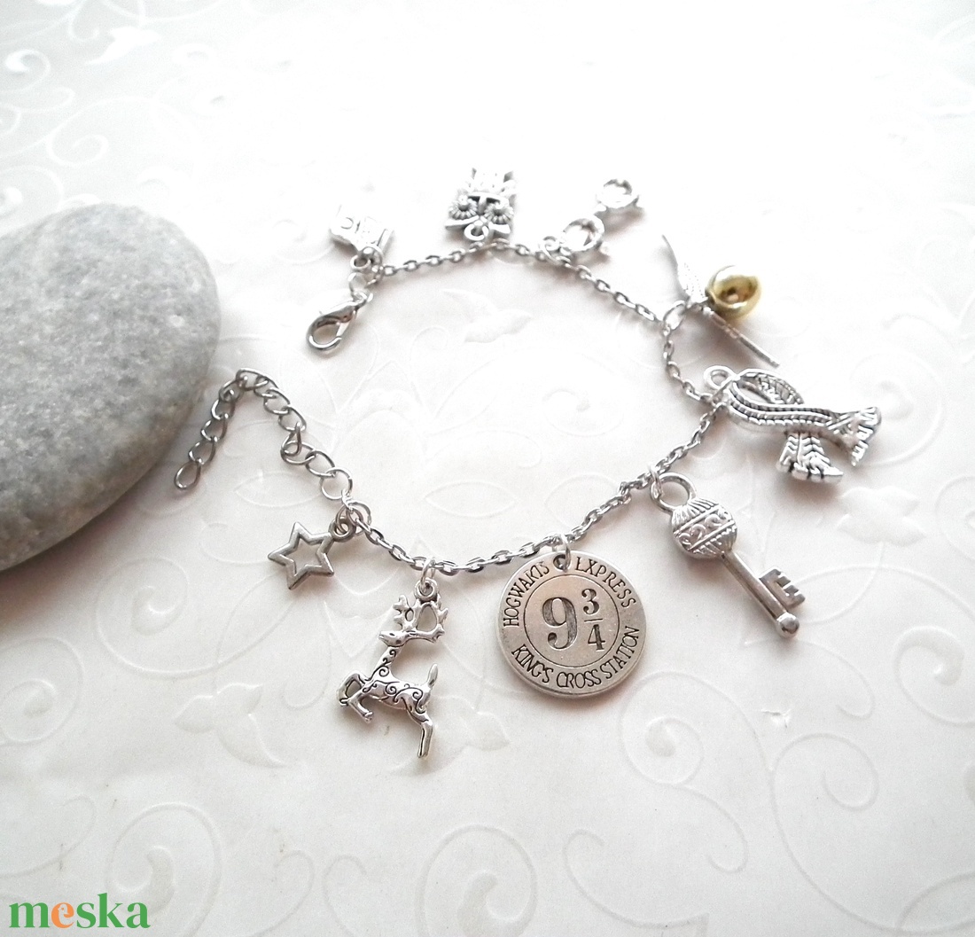 Harry Potter karkötő - ékszer - karkötő - charm karkötő - Meska.hu