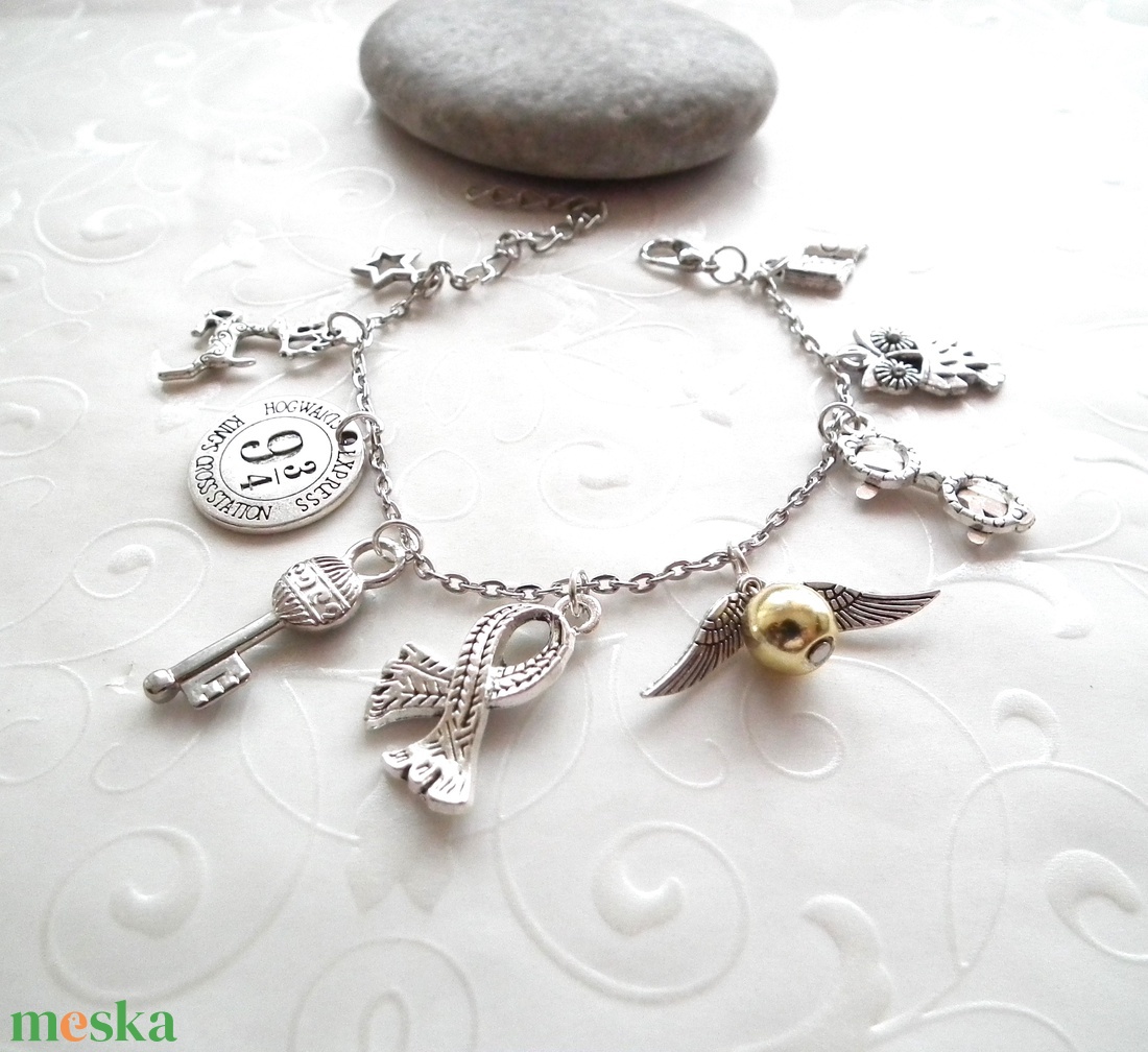 Harry Potter karkötő - ékszer - karkötő - charm karkötő - Meska.hu