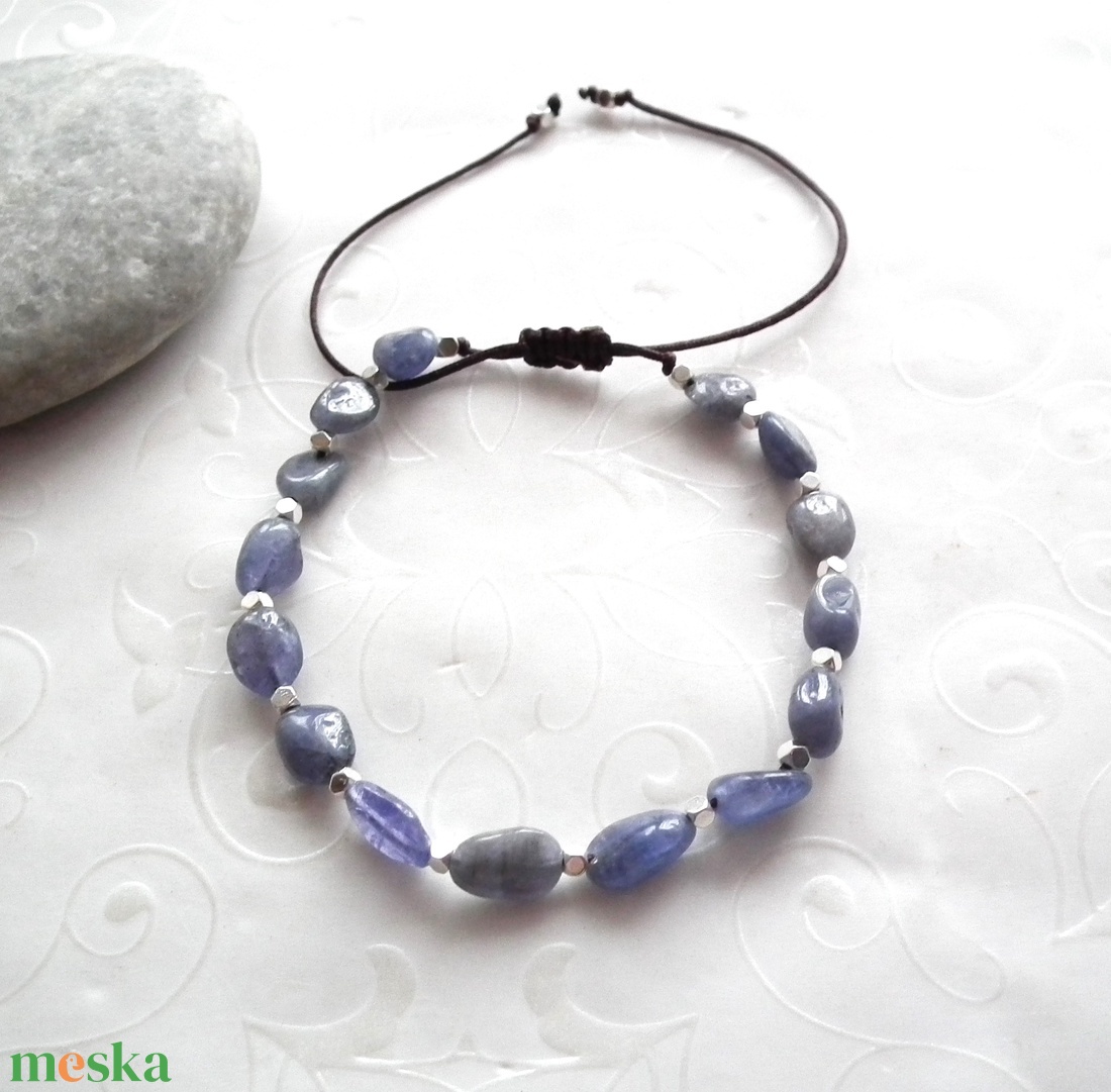 Tanzanit karkötő - ékszer - karkötő - gyöngyös karkötő - Meska.hu