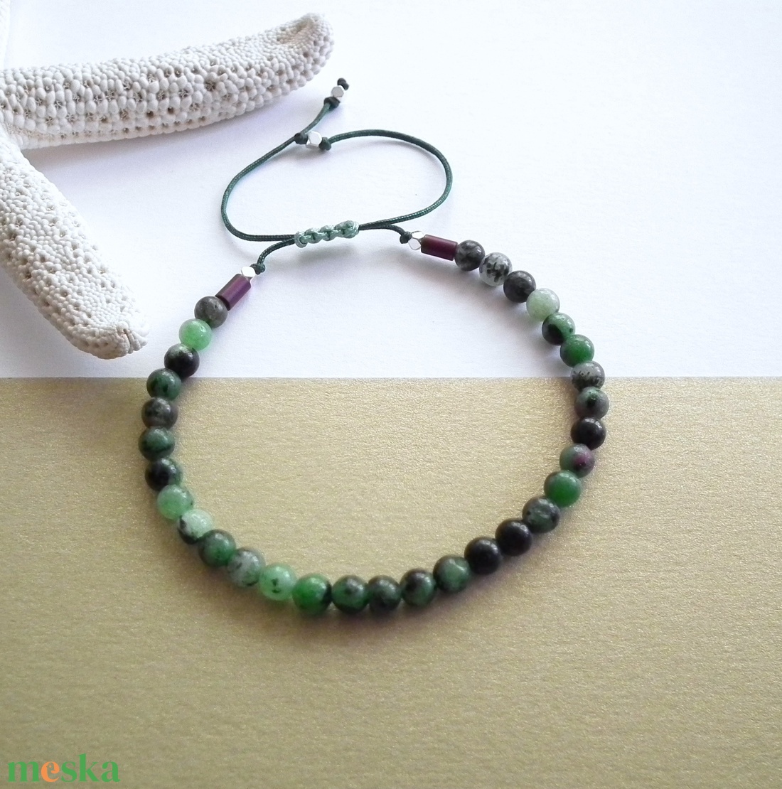 Ruby - zoizit csúszócsomós karkötő - ékszer - karkötő - gyöngyös karkötő - Meska.hu