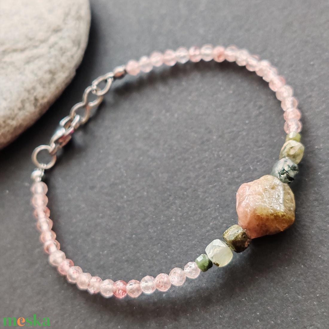Eperkvarc - turmalin - prehnit karkötő  - ékszer - karkötő - gyöngyös karkötő - Meska.hu
