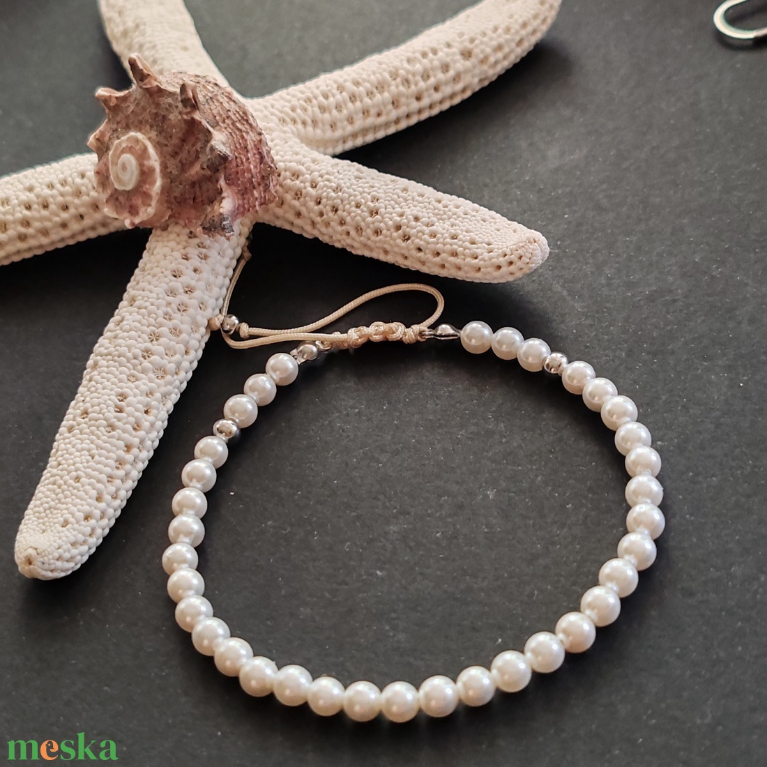 Shell pearl karkötő - ékszer - karkötő - gyöngyös karkötő - Meska.hu Shell pearl karkötő - ékszer - karkötő - gyöngyös karkötő - Meska.hu