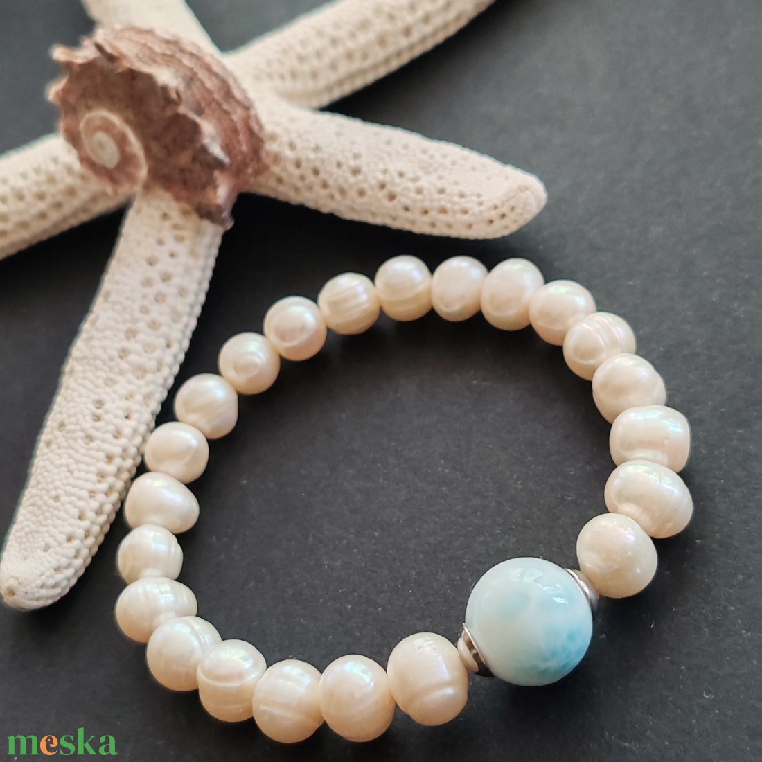 Tenyésztett gyöngy - larimar gumis karkötő - ékszer - karkötő - gyöngyös karkötő - Meska.hu Tenyésztett gyöngy - larimar gumis karkötő - ékszer - karkötő - gyöngyös karkötő - Meska.hu