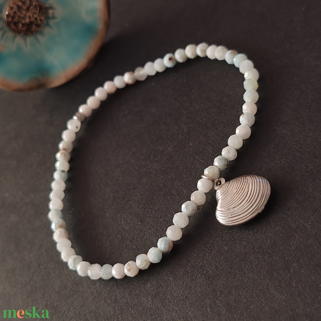 Mini larimar gumis karkötő - ékszer - karkötő - gyöngyös karkötő - Meska.hu Mini larimar gumis karkötő - ékszer - karkötő - gyöngyös karkötő - Meska.hu