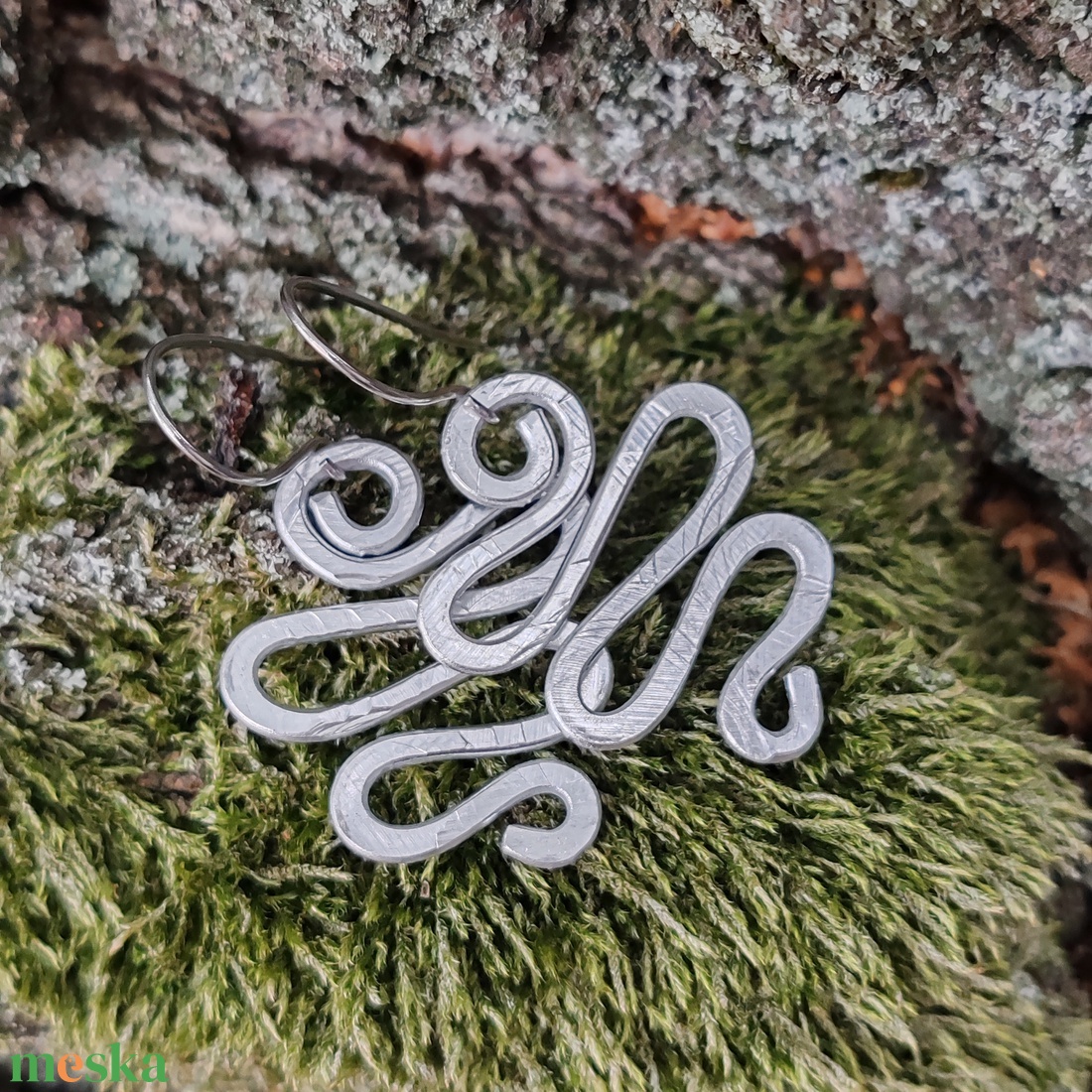 Tekervény ... alumínium fülbevaló  - ékszer - fülbevaló - lógó fülbevaló - Meska.hu