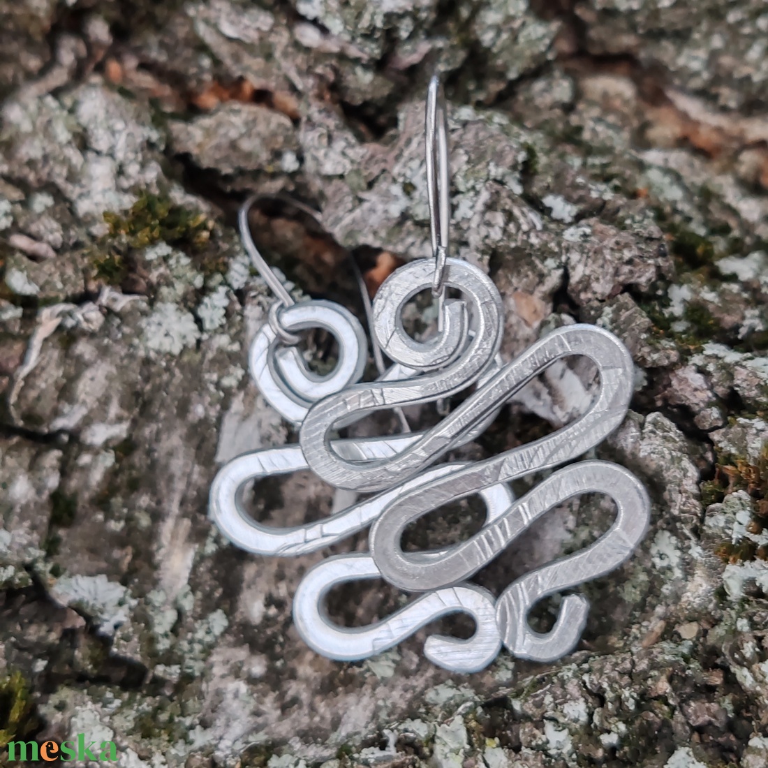 Tekervény ... alumínium fülbevaló  - ékszer - fülbevaló - lógó fülbevaló - Meska.hu