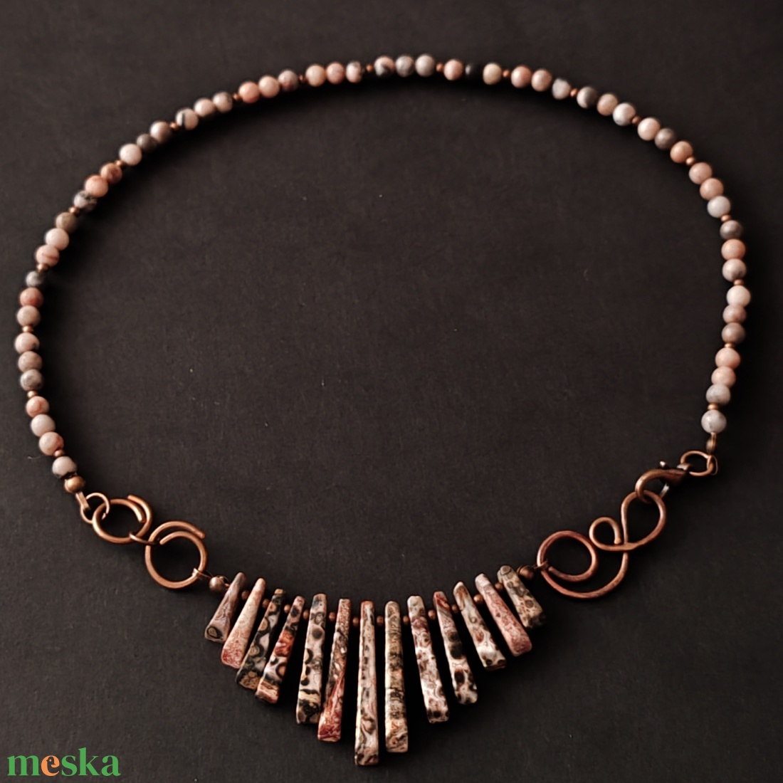 Jáspis nyaklánc vörösrézzel  - ékszer - nyaklánc - gyöngyös nyaklánc - Meska.hu