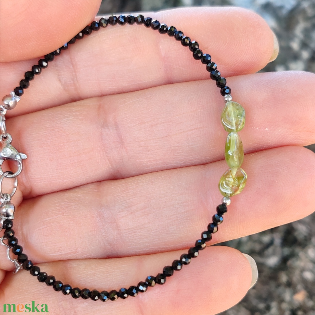Minidesign... peridot/olivin - spinel nemesacél karkötő - ékszer - karkötő - gyöngyös karkötő - Meska.hu