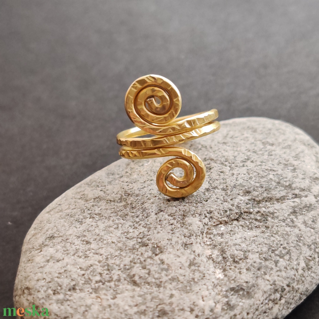 Dupla csiga... arany alumínium gyűrű  - ékszer - gyűrű - fonódó gyűrű - Meska.hu