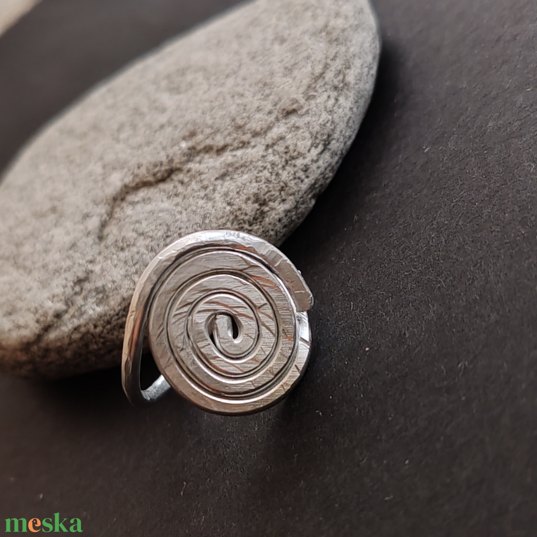 Kakaós tekercs...  ezüst alumínium gyűrű  - ékszer - gyűrű - fonódó gyűrű - Meska.hu