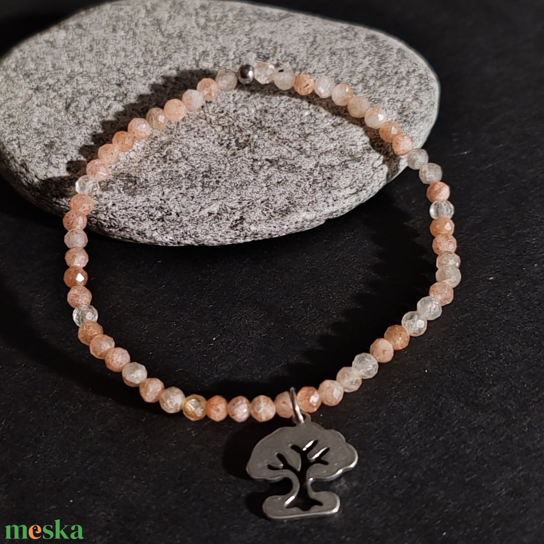 Barack holdkő karkötő - ékszer - karkötő - gyöngyös karkötő - Meska.hu