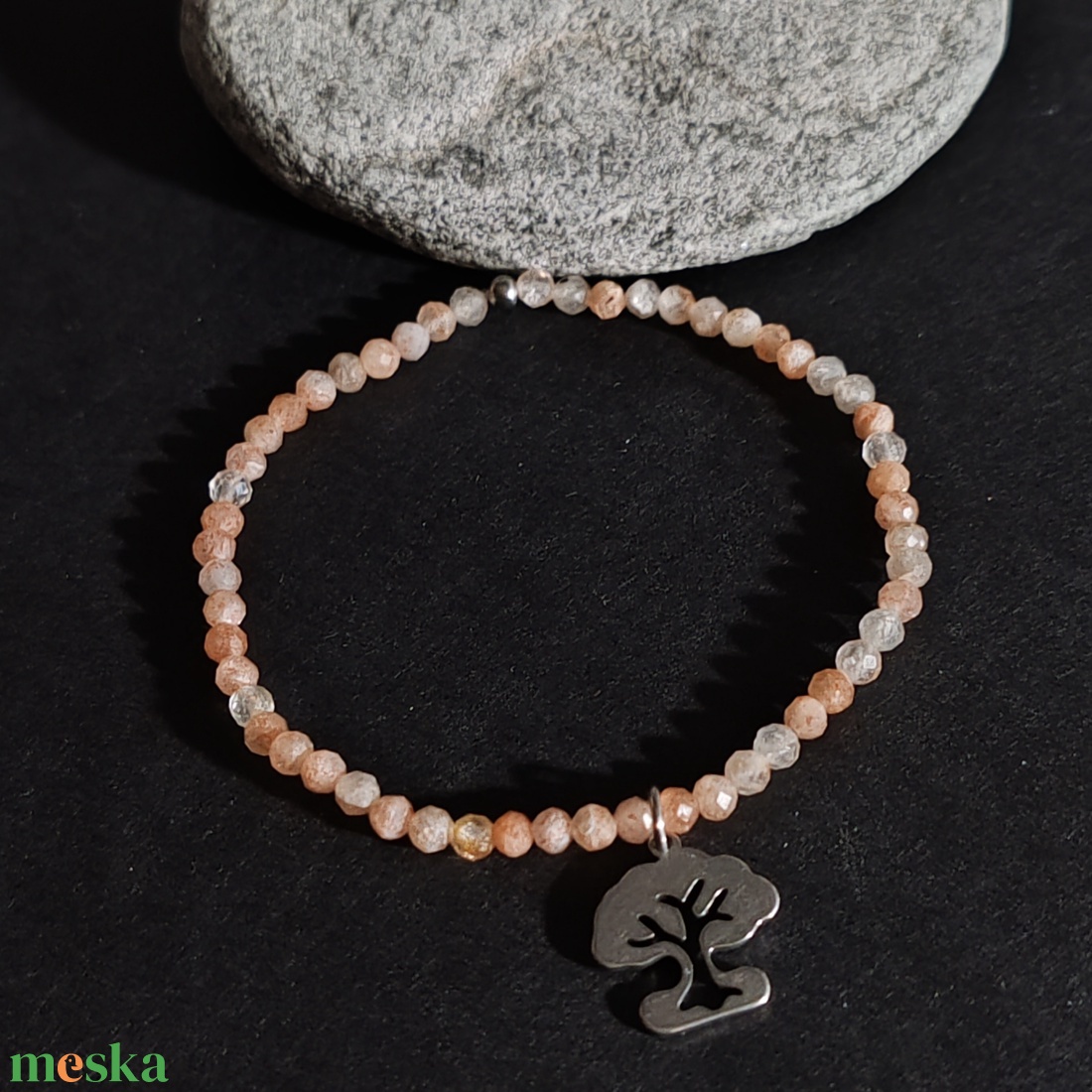 Barack holdkő karkötő - ékszer - karkötő - gyöngyös karkötő - Meska.hu