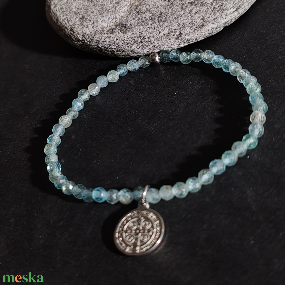 Apatit karkötő - ékszer - karkötő - gyöngyös karkötő - Meska.hu