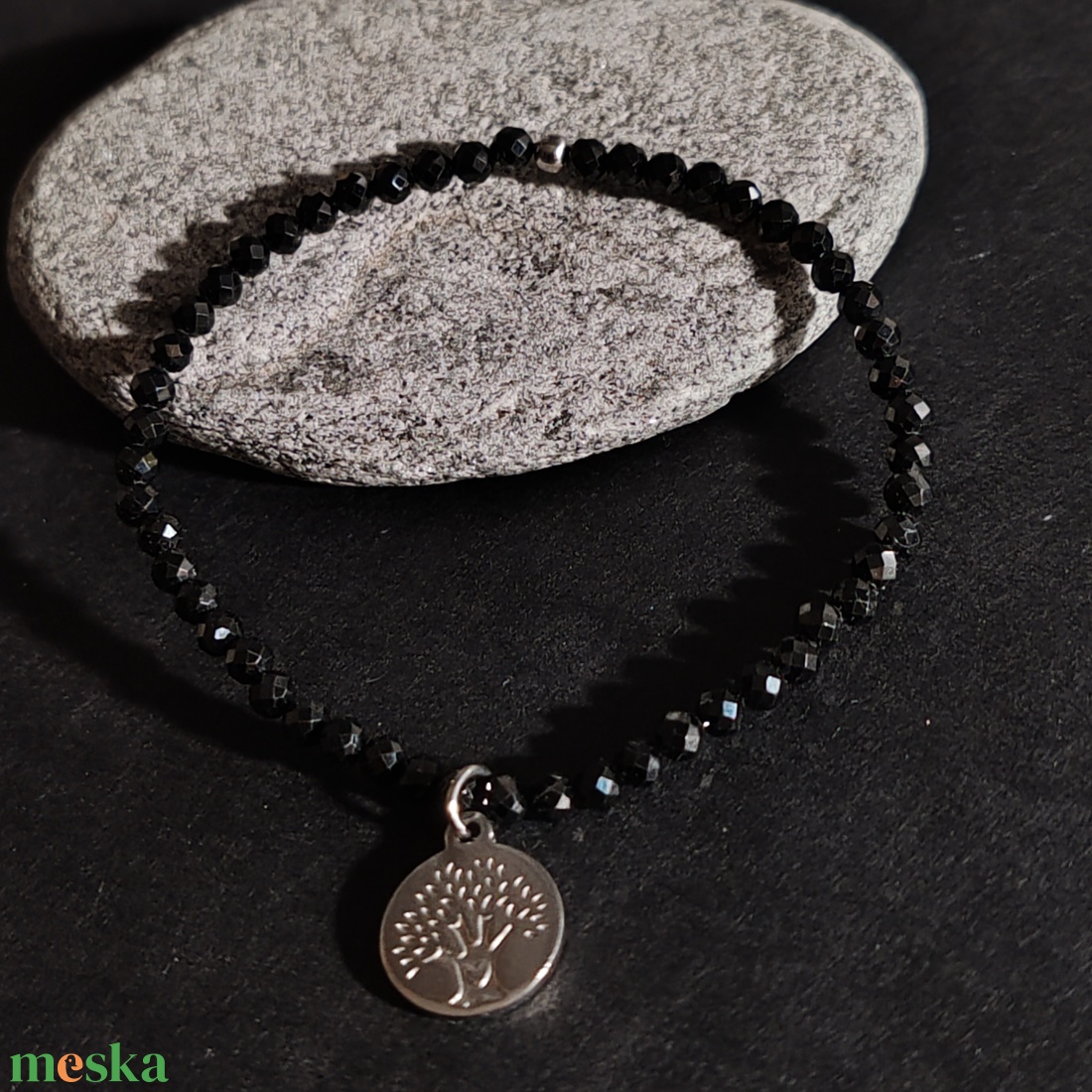 Spinel karkötő - ékszer - karkötő - gyöngyös karkötő - Meska.hu