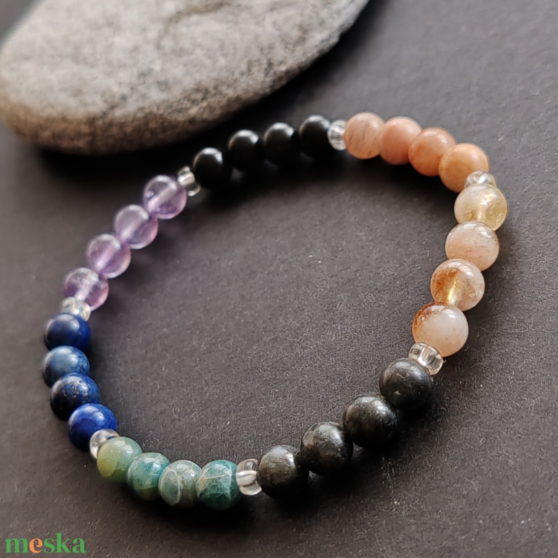 Extra csakra karkötő - ékszer - karkötő - gyöngyös karkötő - Meska.hu